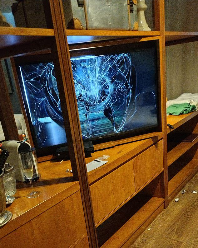 The first pictures of Liam Payne¿s trashed Buenos Aries hotel room have been published by Argentinian press showing a smashed TV screen