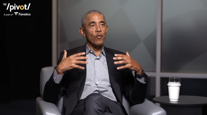 Barack Obama reacts to daughter Malia dropping her last name professionally