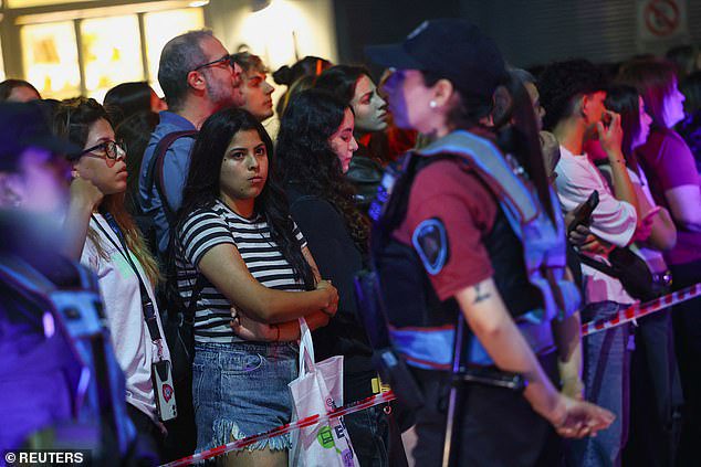 Droves of fans arrived at the scene in Buenos Aires in the wake of Liam Payne's death