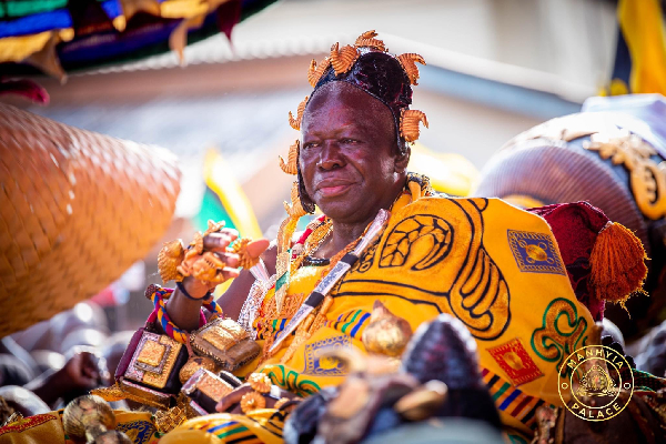 Netizens beg Otumfuo to stay away from Bawku mediation process