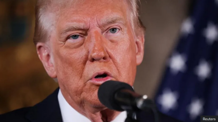 Combative Trump blames diversity policies after air tragedy