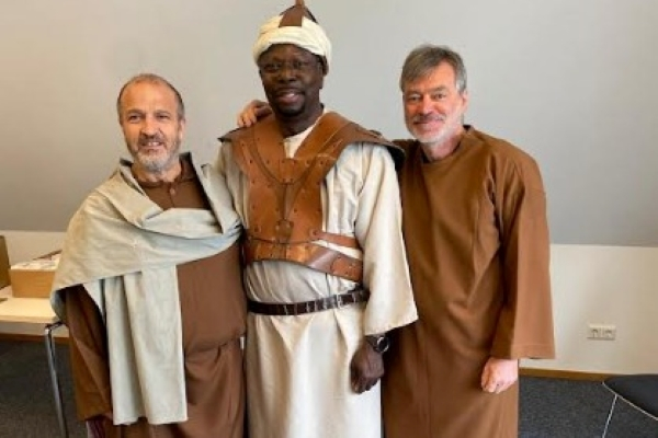 Highlife star Kofi Eiphos makes history, stars in Jesus Christ’s crucifixion play in Germany