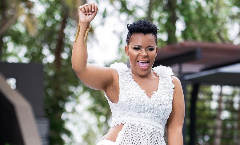 Black Twitter Reacts To Zodwa Wabantu's "P*ssy Car"